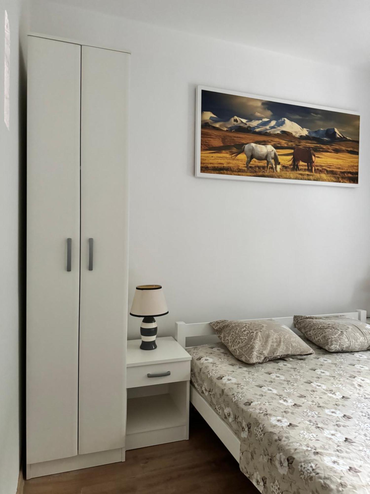 Carine Garden Apartment Risan Ruang foto