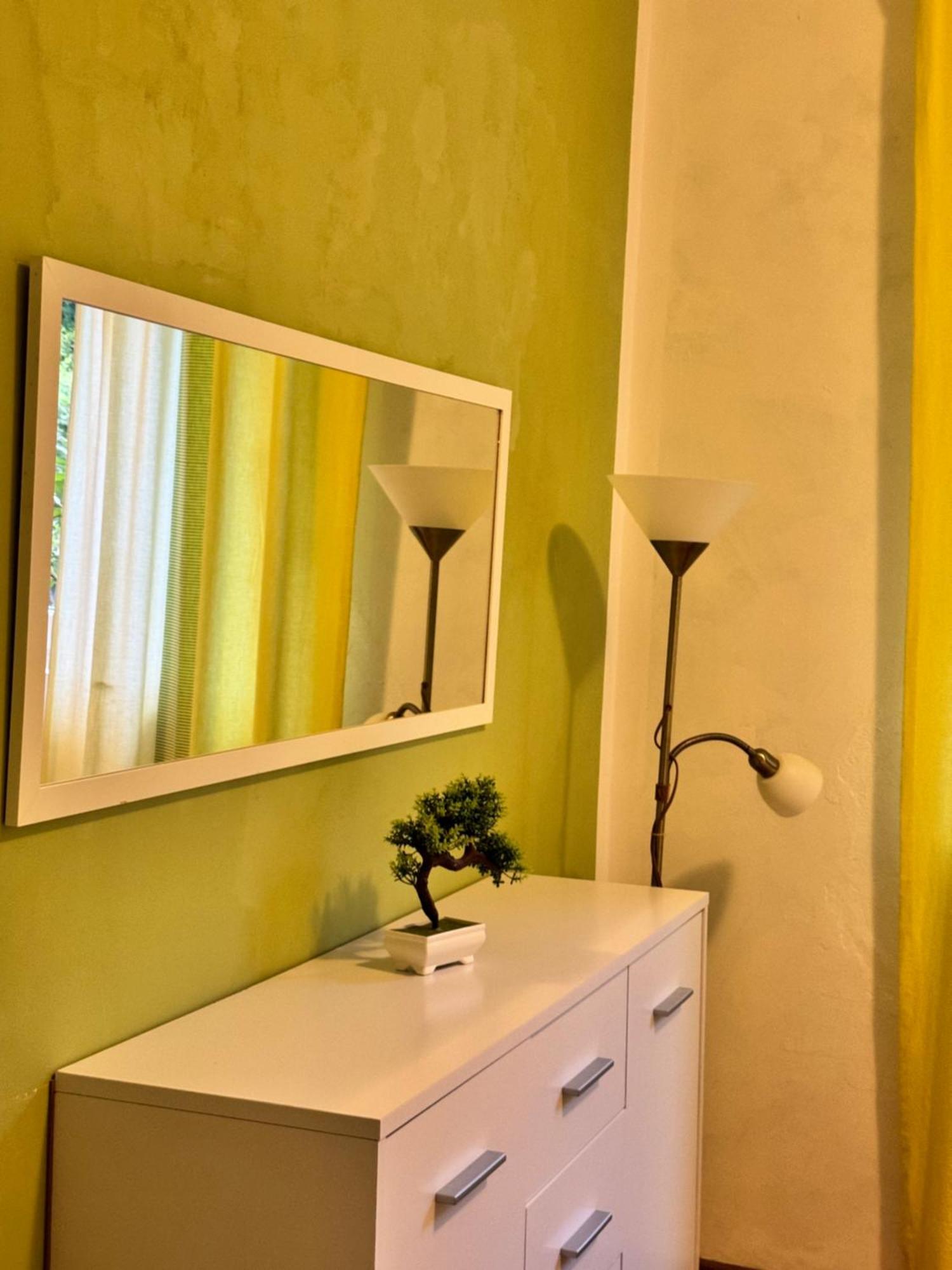 Carine Garden Apartment Risan Ruang foto