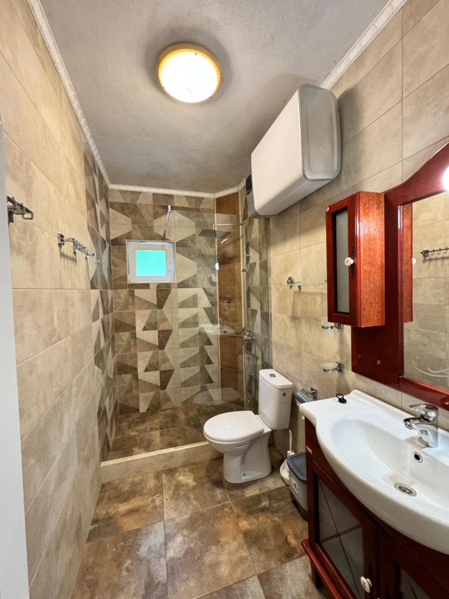 Carine Garden Apartment Risan Ruang foto